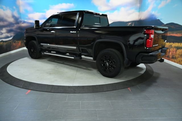 Used 2024 Chevrolet Silverado 3500 High Country w/ High Country Premium Package image 7