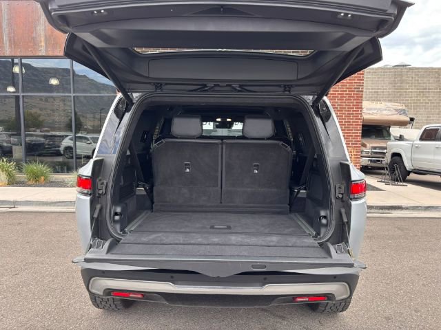 Used 2024 Rivian R1S Adventure image 12