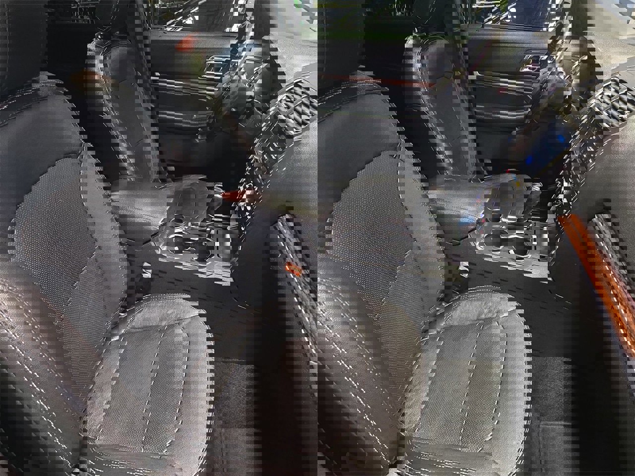 Used 2018 Ford Explorer Limited image 10