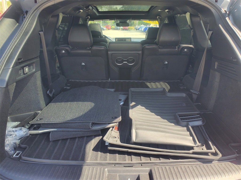 Used 2023 Acura MDX A-Spec image 8