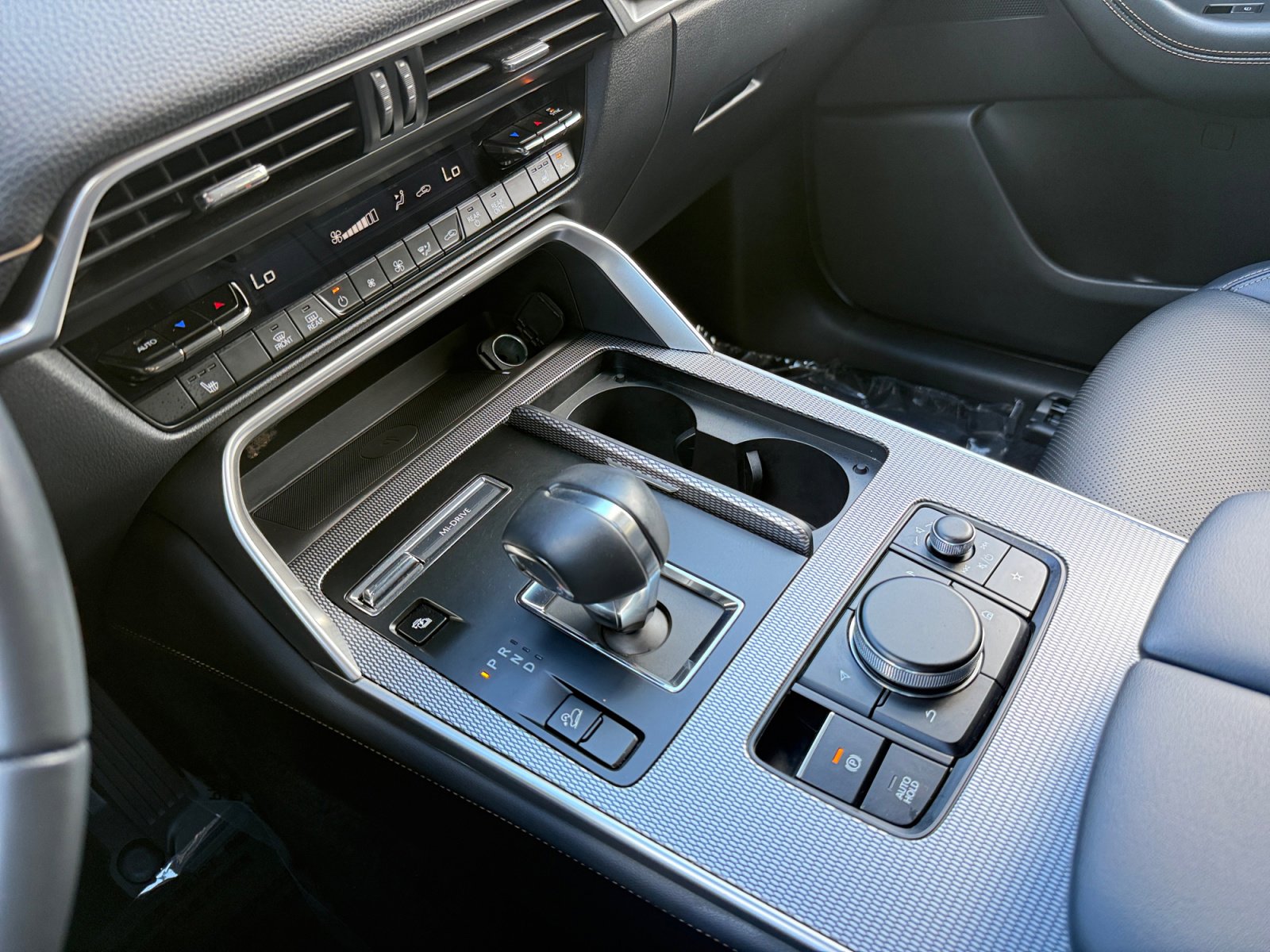 Certified 2024 MAZDA CX-90 Plug-In Hybrid w/ Preferred image 13