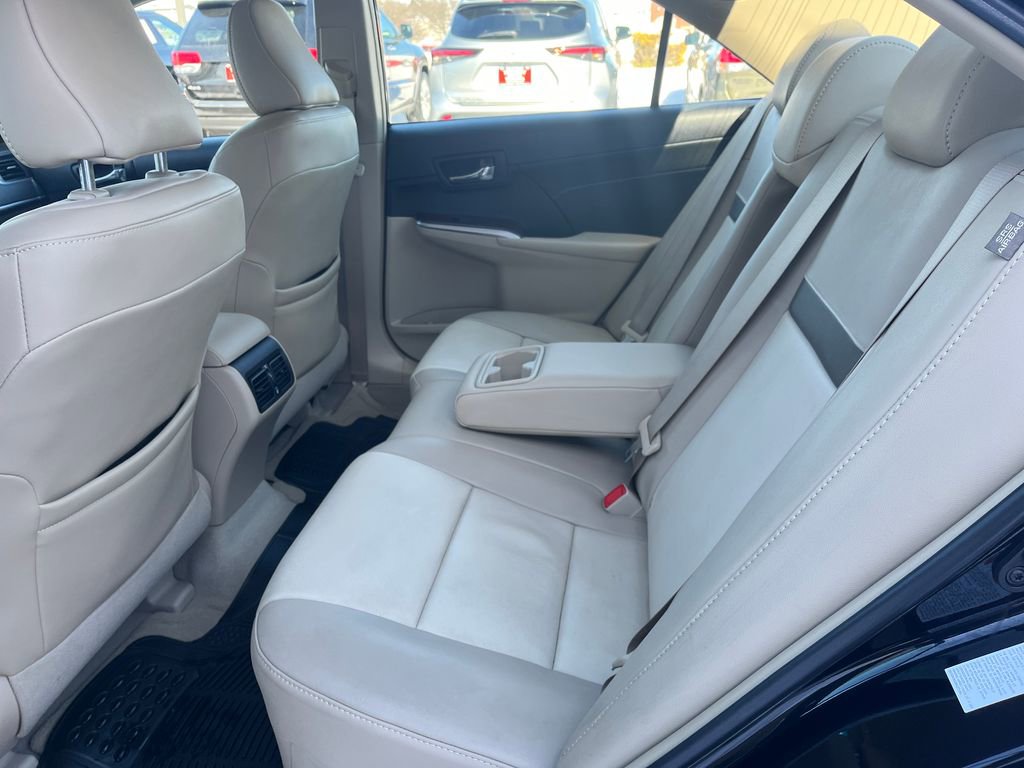 Used 2014 Toyota Camry XLE image 24