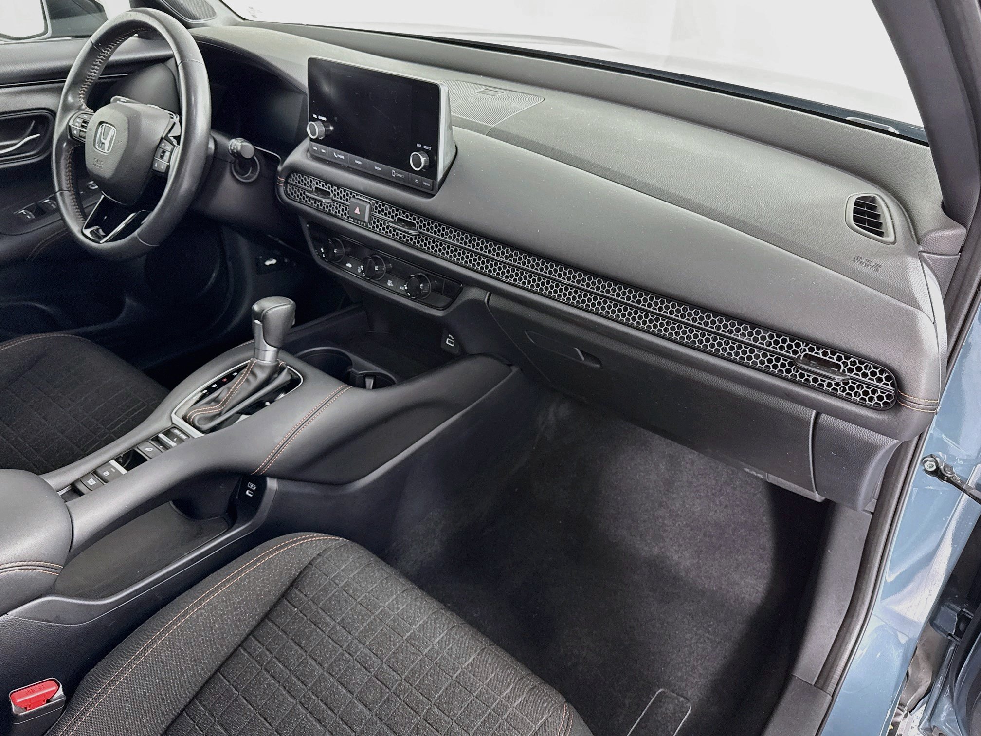 Certified 2024 Honda HR-V Sport image 27