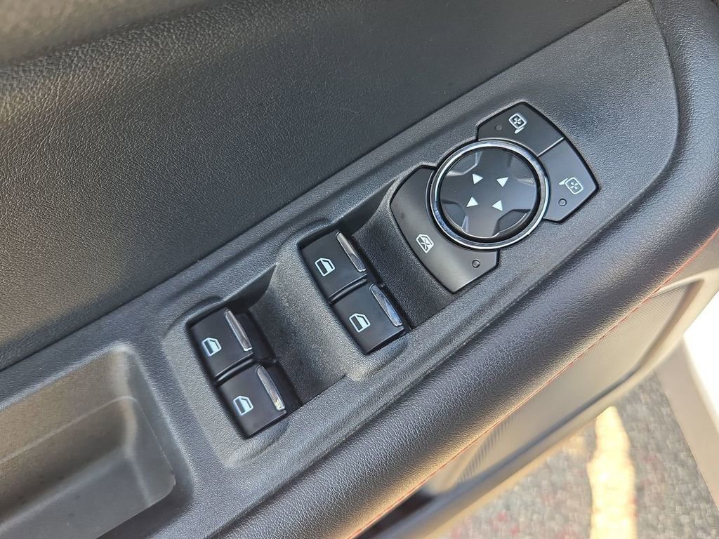 Used 2021 Ford Edge ST-Line image 13