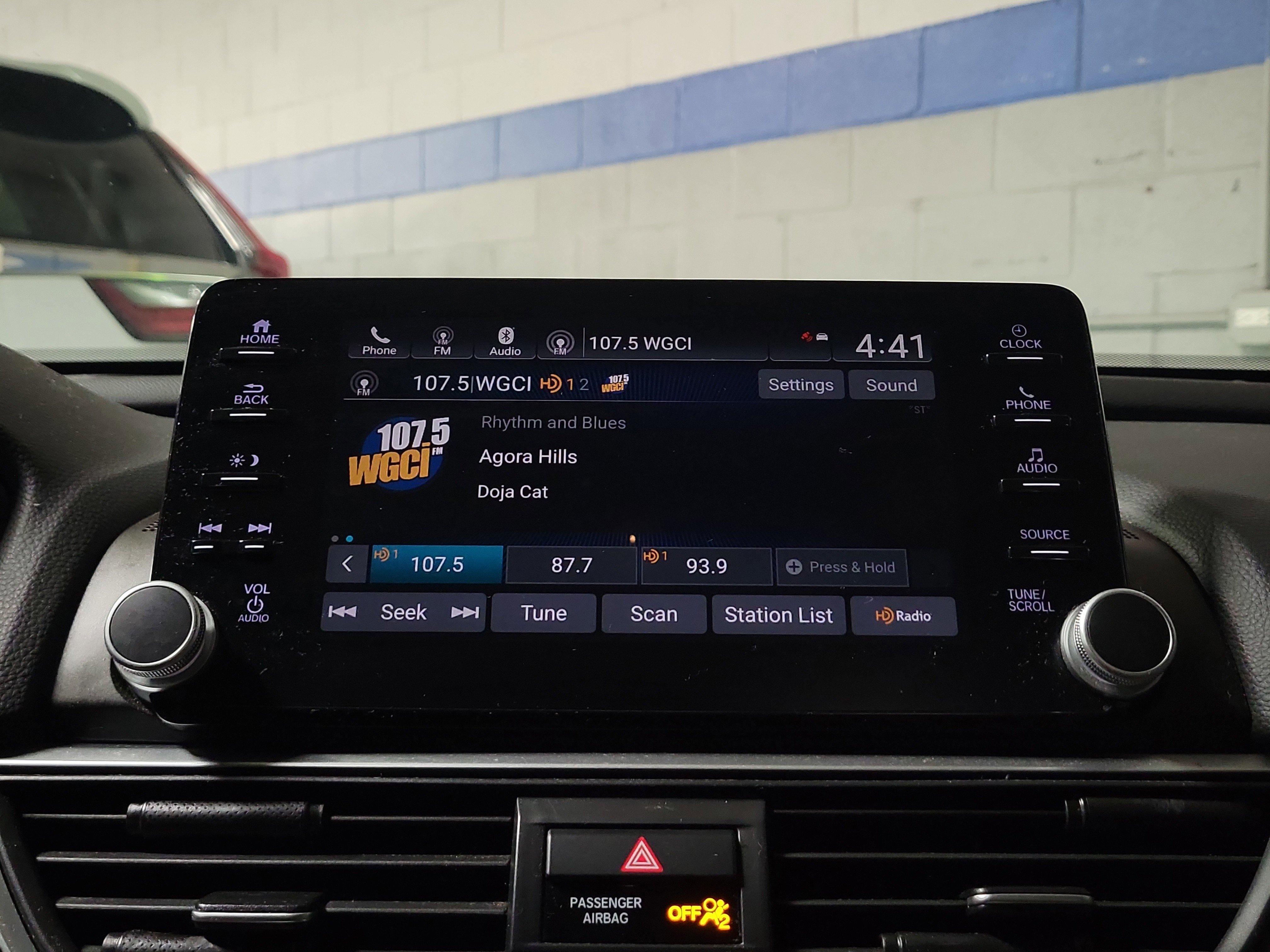 Used 2018 Honda Accord EX-L image 28