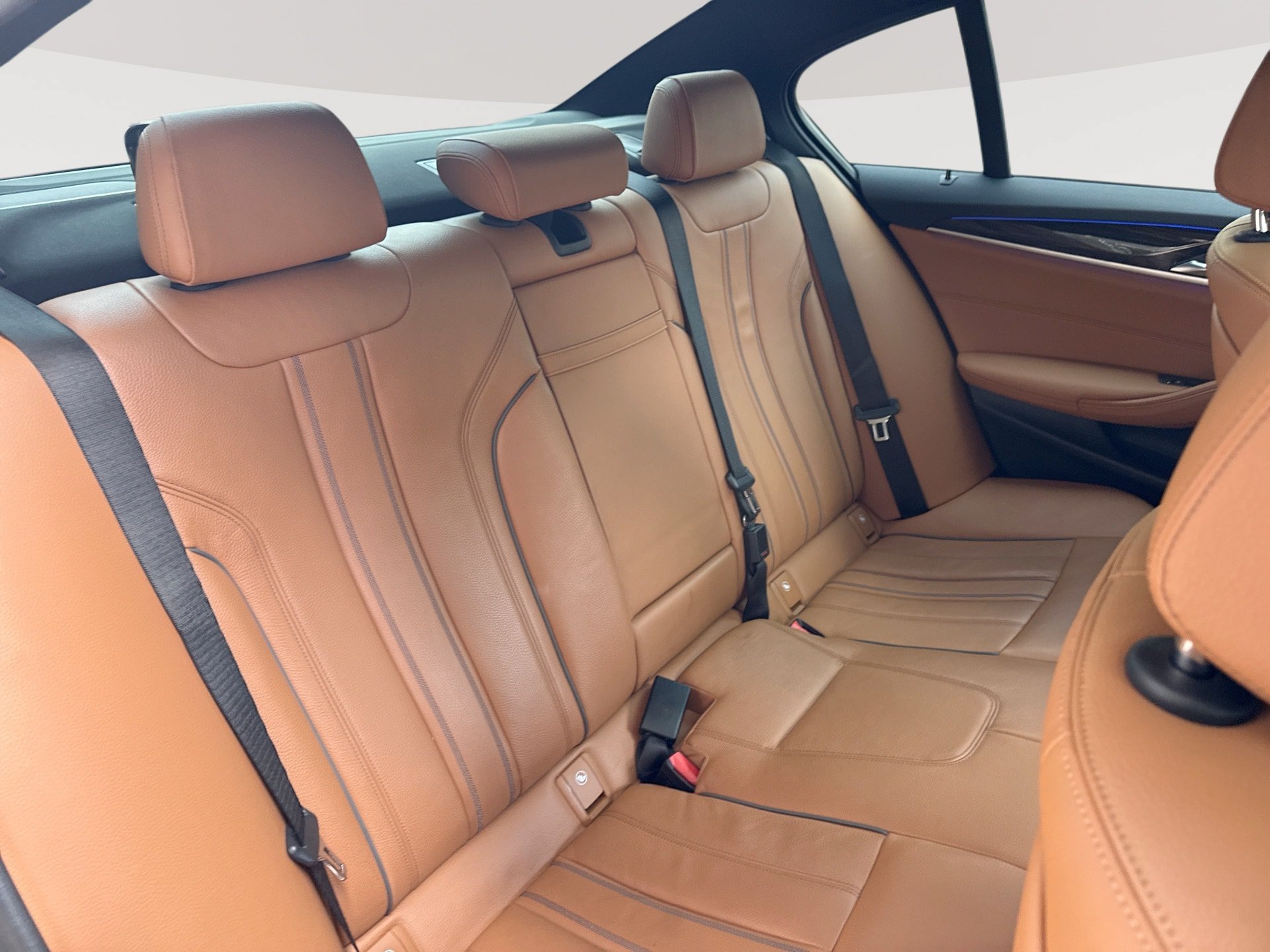 Used 2021 BMW 530i RWD image 26