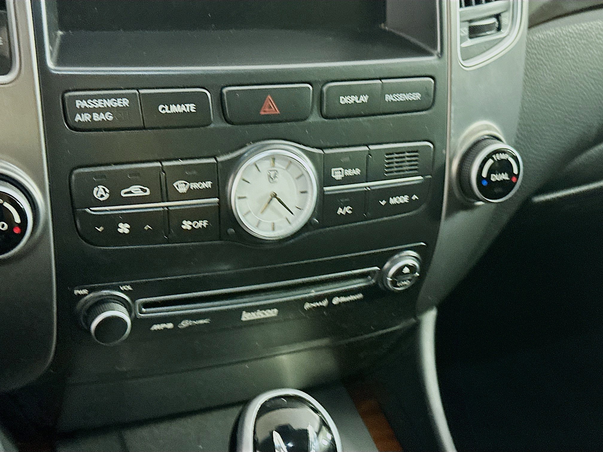 Used 2012 Hyundai Equus Signature RWD image 23