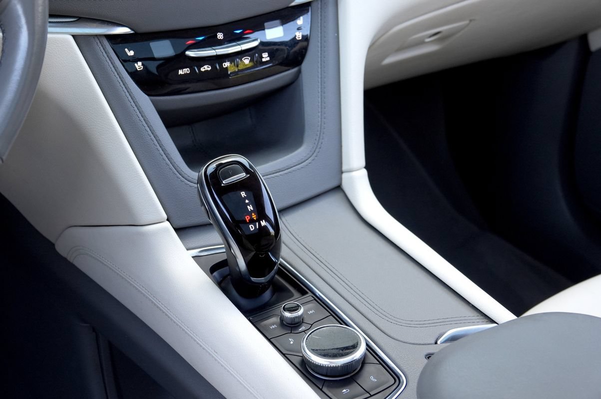 Used 2021 Cadillac XT5 Premium Luxury w/ LPO, Floor Liner Package FWD image 12