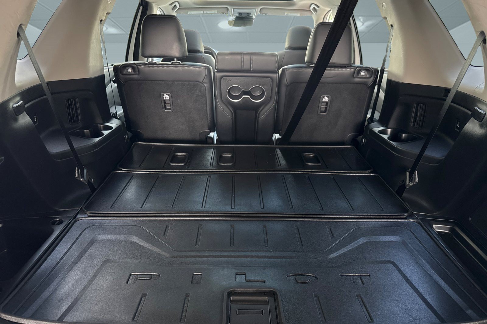 Certified 2023 Honda Pilot Touring image 24