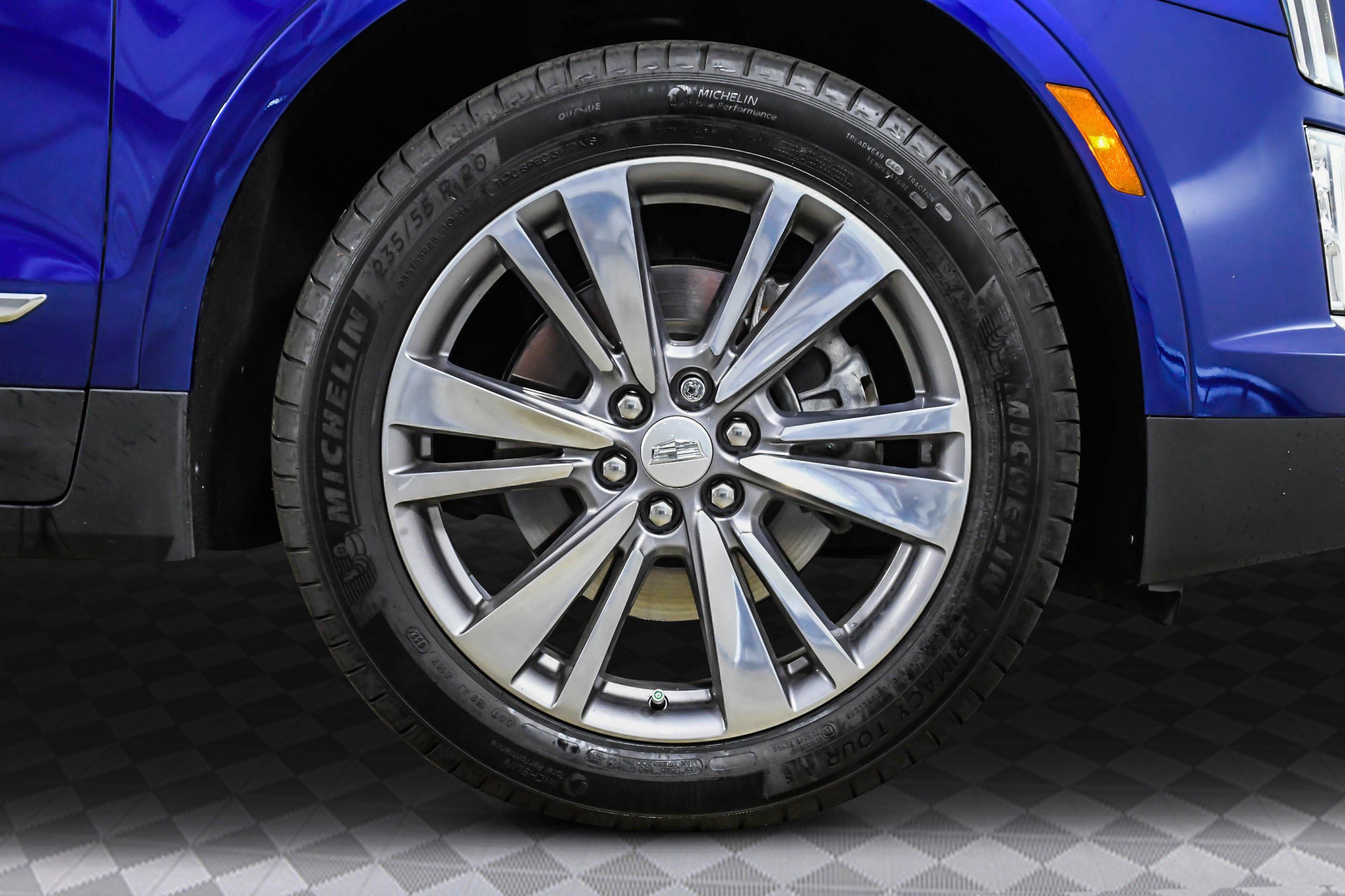 Used 2024 Cadillac XT5 Premium Luxury image 35