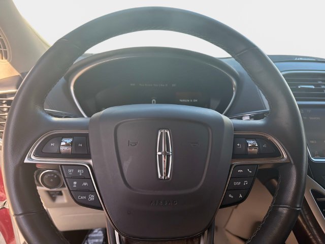 Used 2019 Lincoln Nautilus Reserve FWD image 21