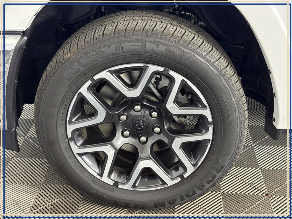 Used 2026 RAM 1500 Laramie AWD/4WD image 10