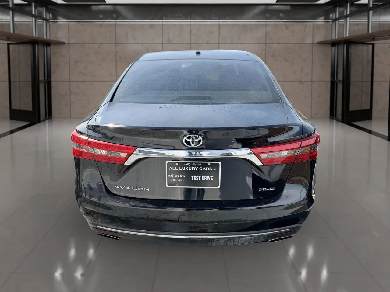 Used 2016 Toyota Avalon XLE FWD image 4