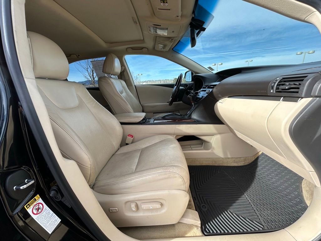 Used 2013 Lexus RX 450h AWD image 33