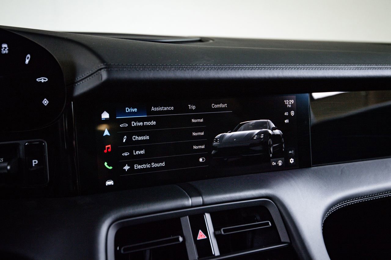 New 2026 Porsche Taycan image 18