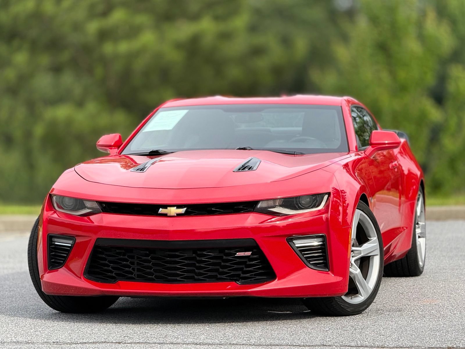 Used 2016 Chevrolet Camaro SS RWD image 2