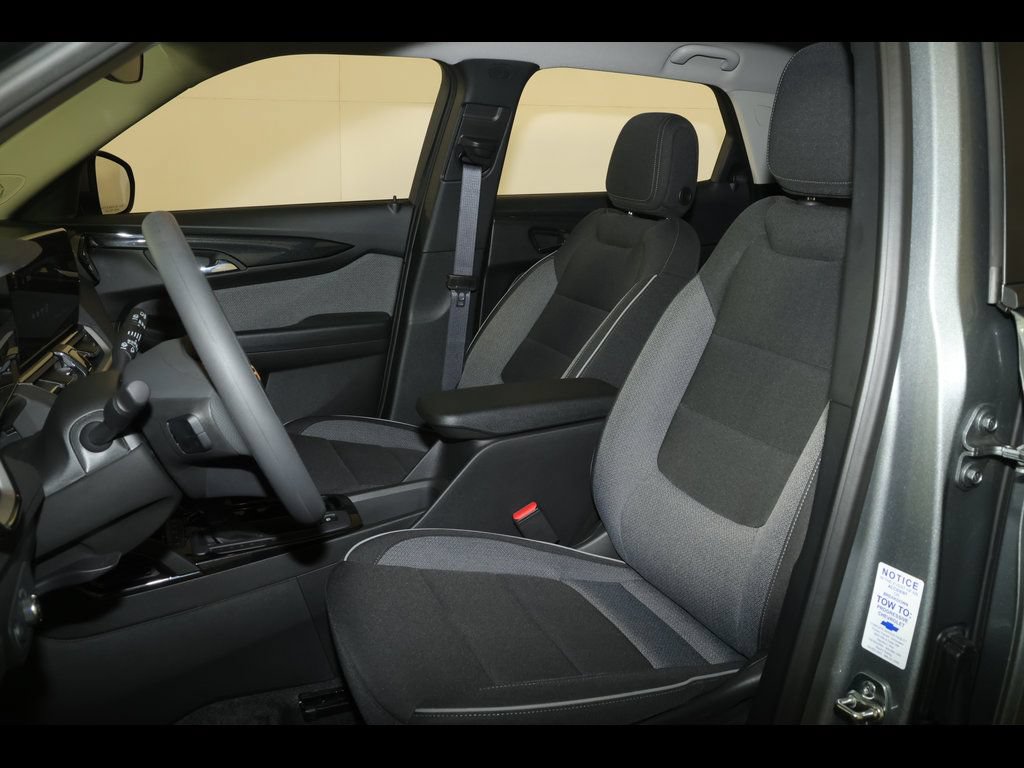 Used 2026 Chevrolet TrailBlazer LT FWD image 23