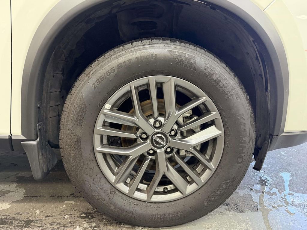 Used 2026 Nissan Rogue S AWD/4WD image 27