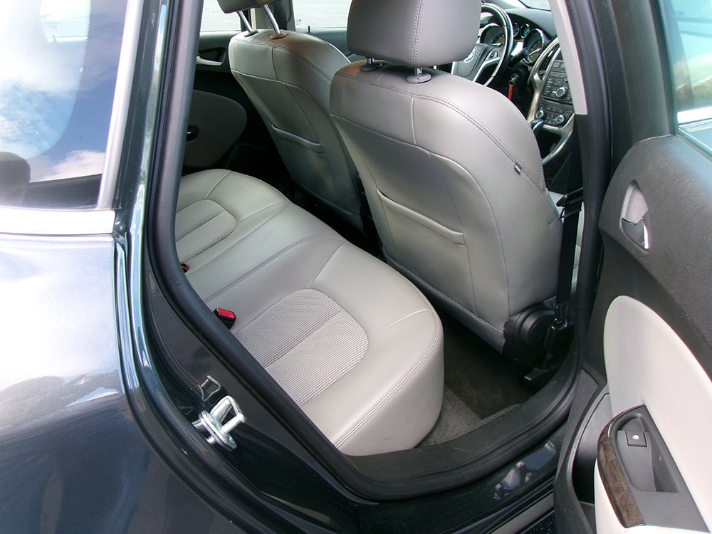 Used 2017 Buick Verano Sport Touring image 10