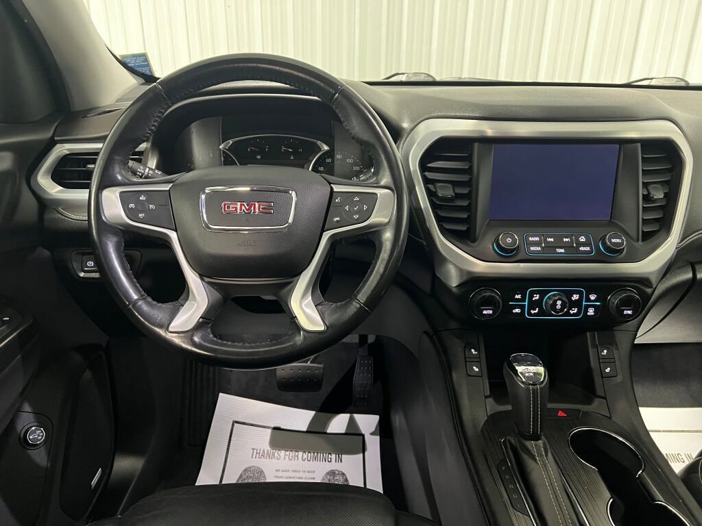 Used 2018 GMC Acadia SLT image 3