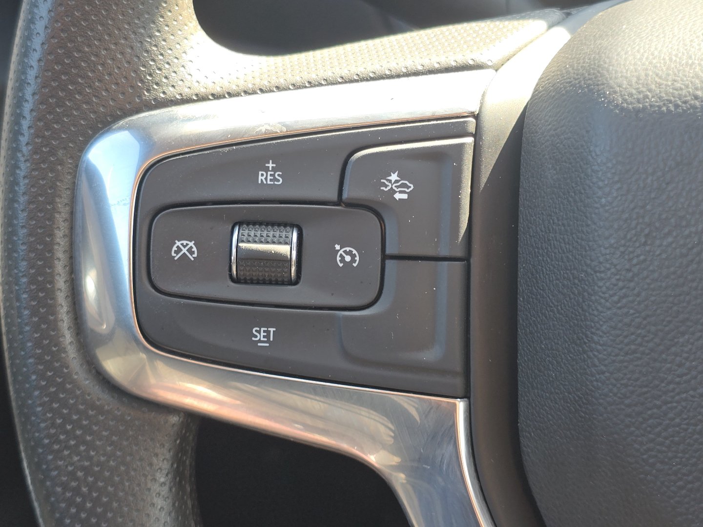 Used 2023 Chevrolet Blazer LT w/ Convenience Package AWD/4WD image 13
