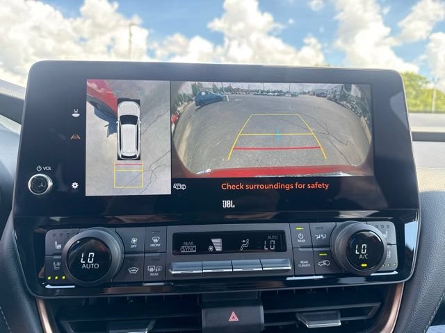 Used 2024 Toyota Grand Highlander AWD Hybrid image 31