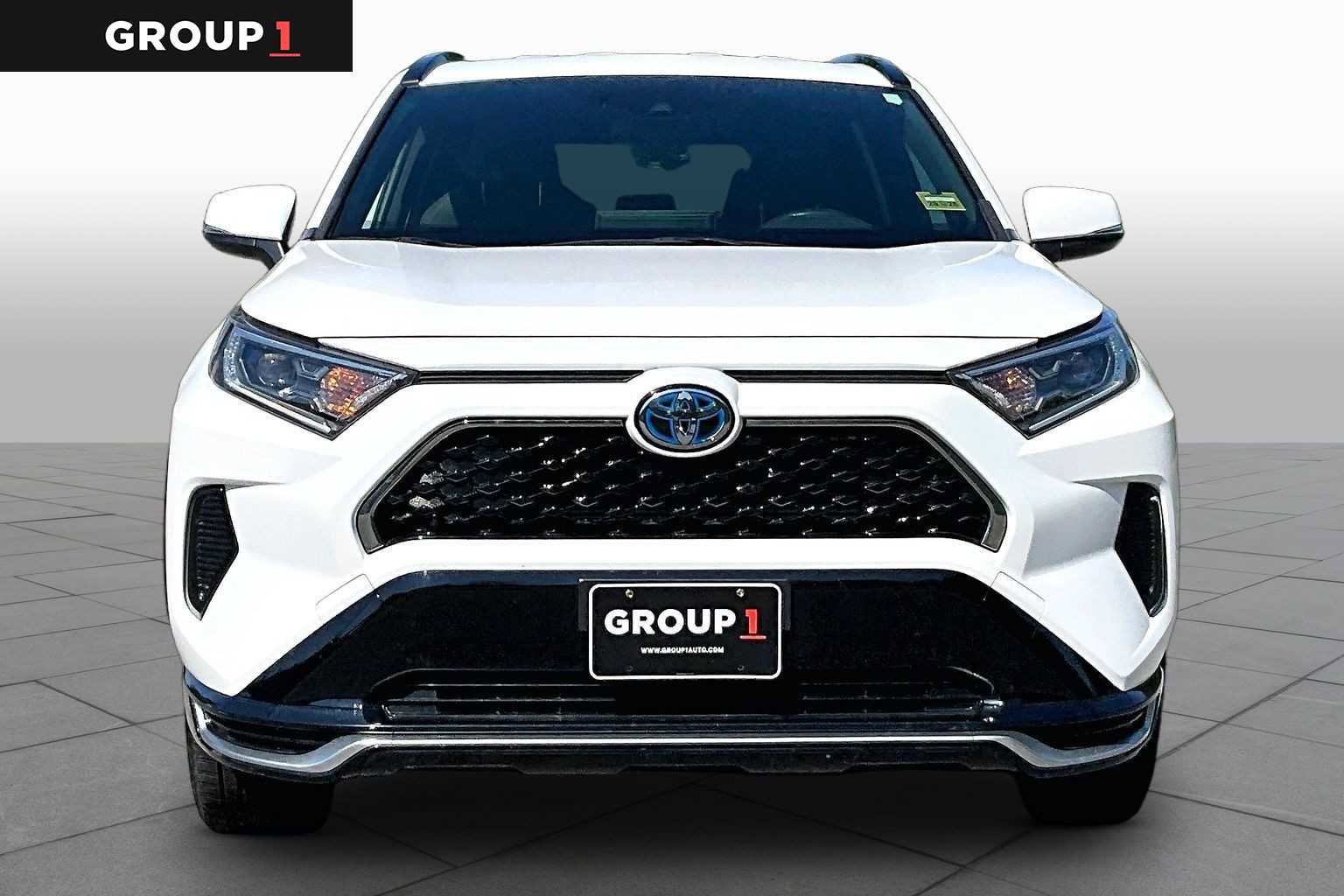 Used 2021 Toyota RAV4 SE AWD/4WD image 4
