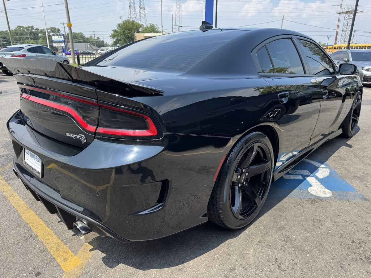 Used 2018 Dodge Charger SRT Hellcat w/ Harman/Kardon Audio Group RWD image 7