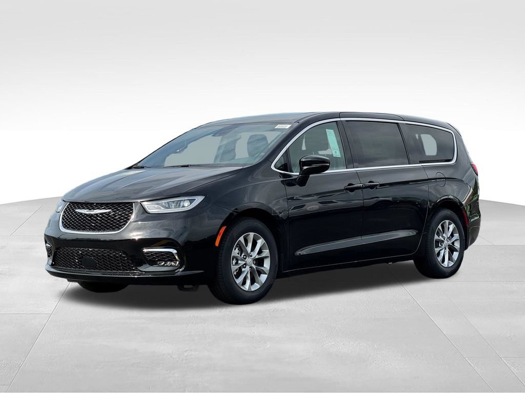 New 2026 Chrysler Pacifica Limited FWD video 3
