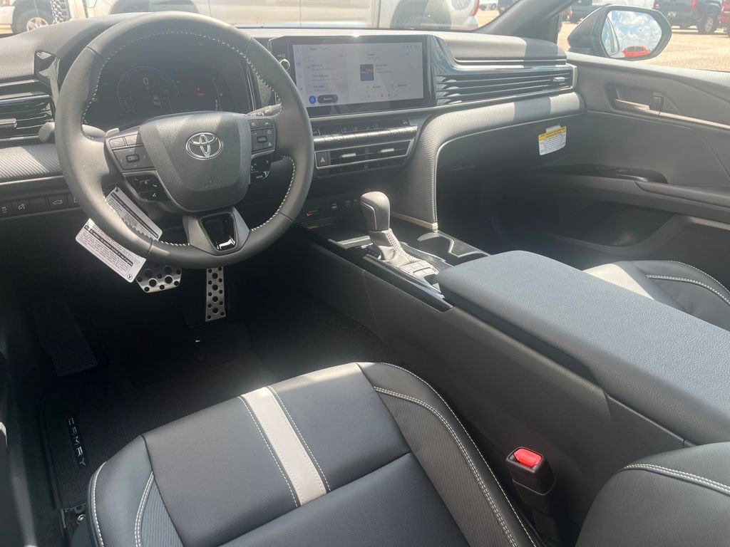 New 2026 Toyota Camry SE image 2