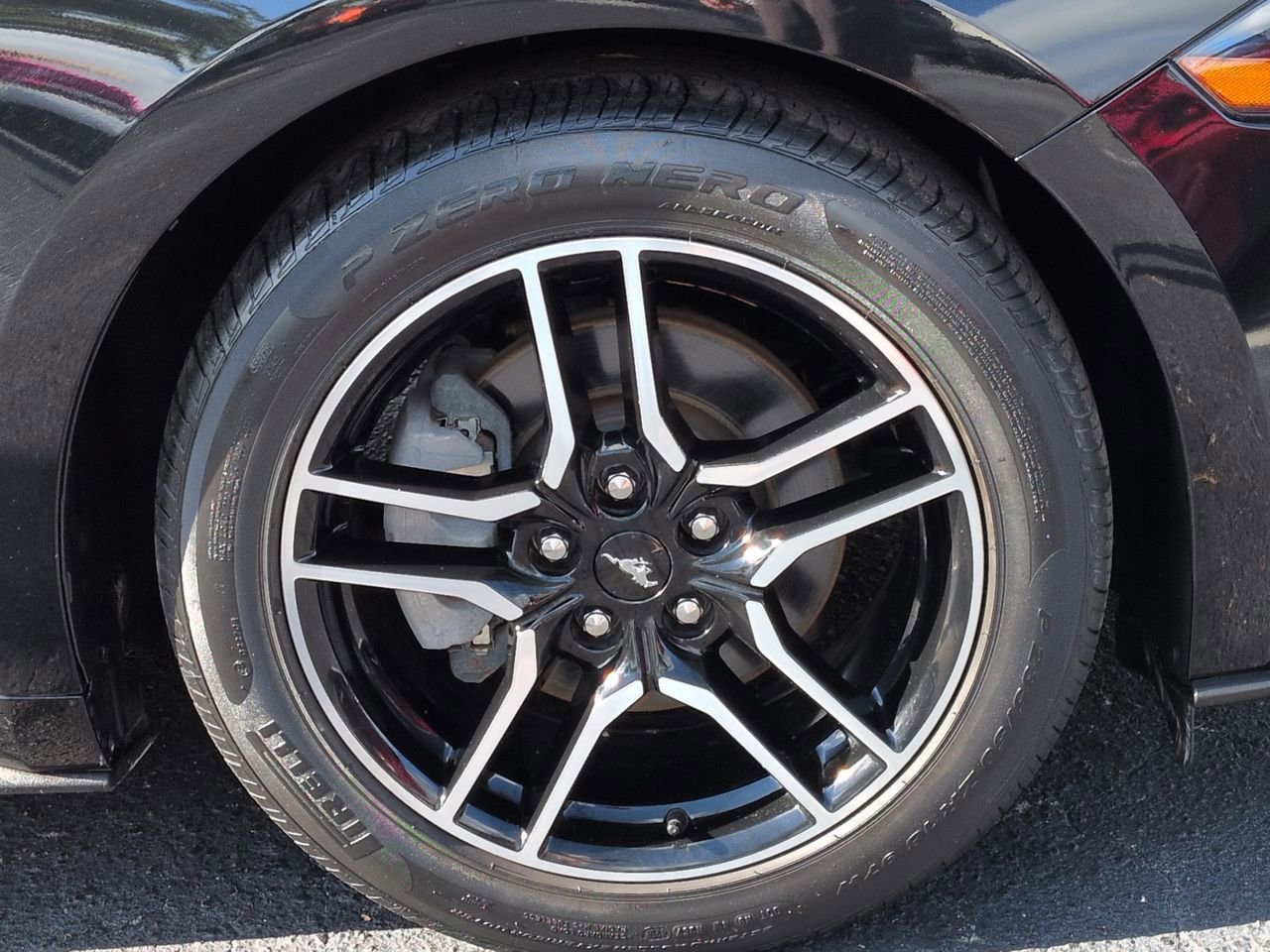 Used 2018 Ford Mustang Premium RWD image 10