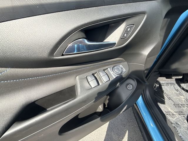 Used 2025 Buick Envista Sport Touring w/ Convenience I Package FWD image 13
