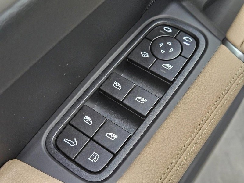 New 2026 Porsche Cayenne S image 23