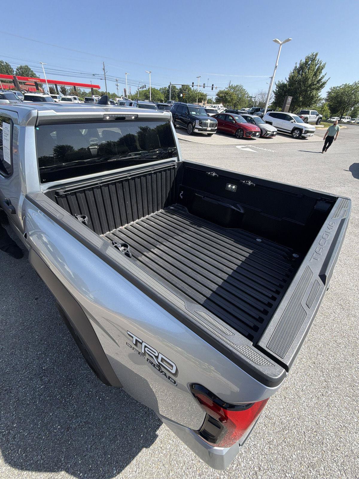 Used 2024 Toyota Tacoma TRD Off-Road AWD/4WD image 20