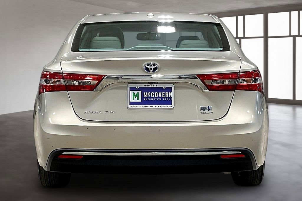 Used 2016 Toyota Avalon XLE Plus FWD image 5