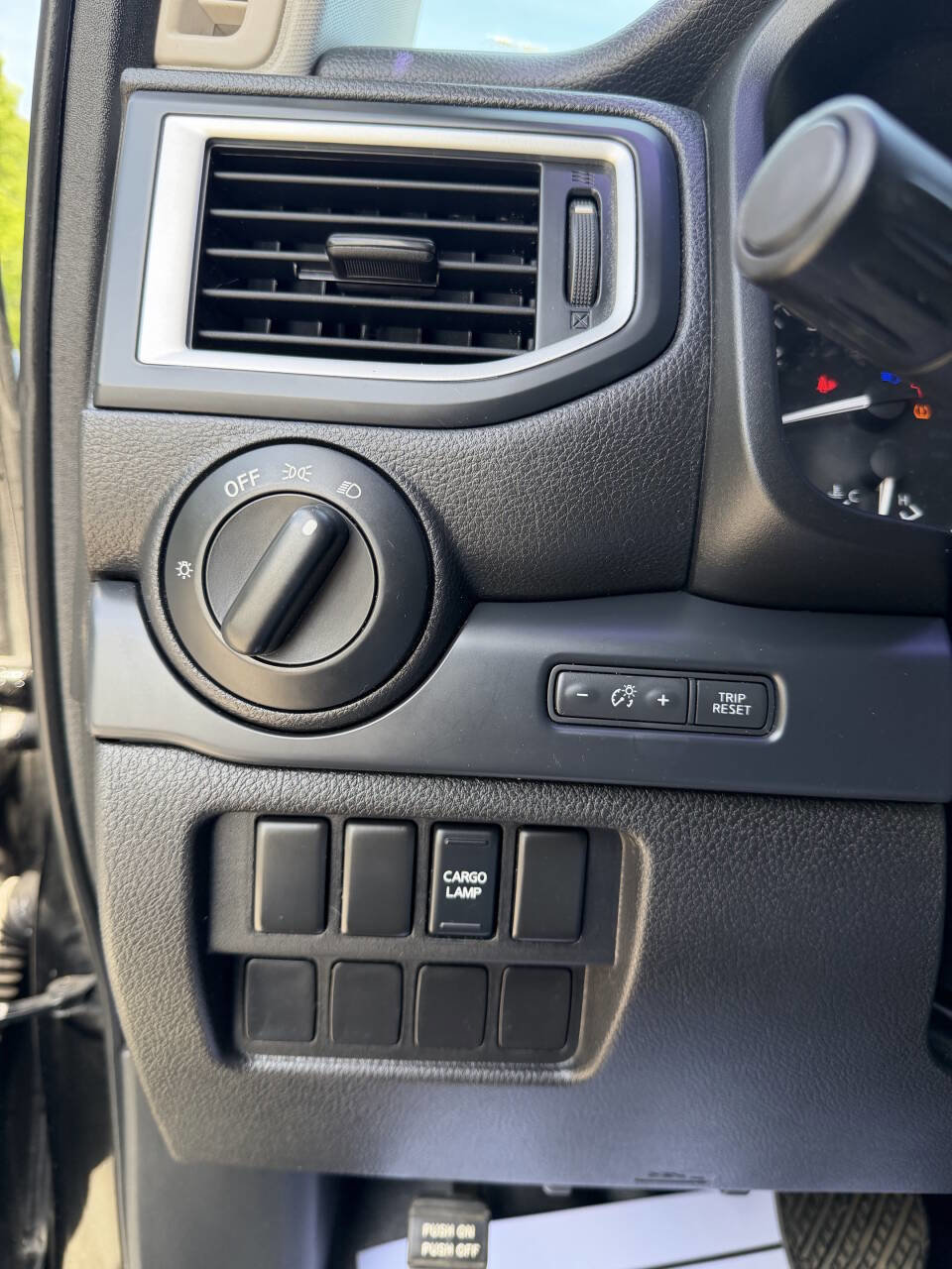 Used 2017 Nissan Titan S RWD image 15