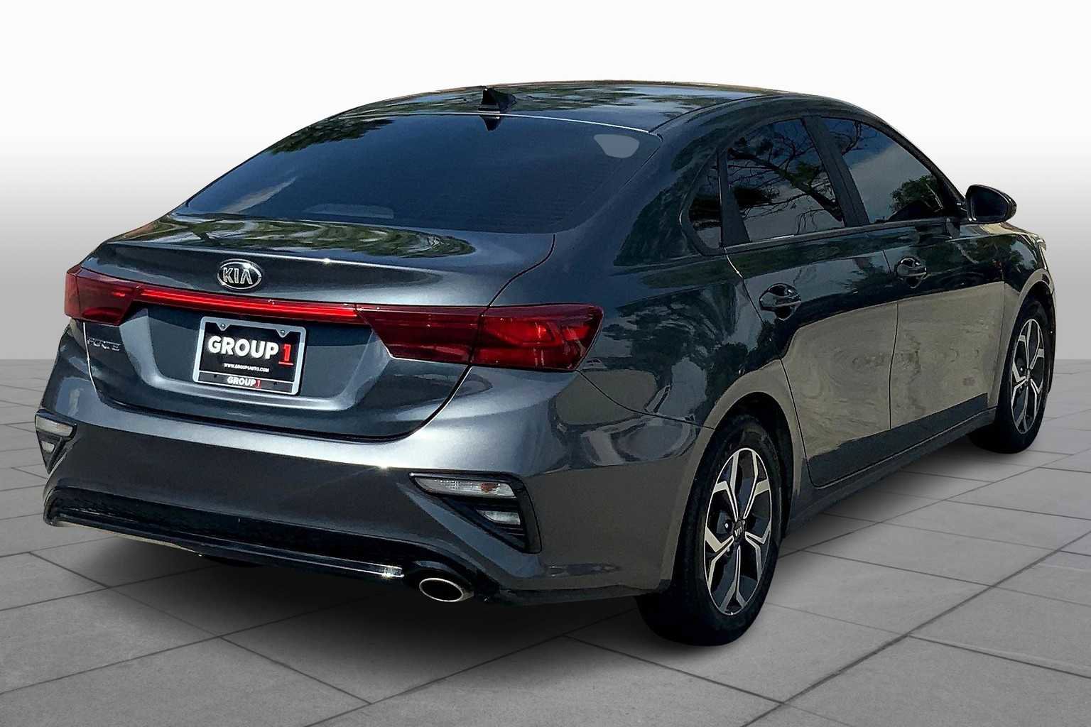 Used 2021 Kia Forte LXS image 11