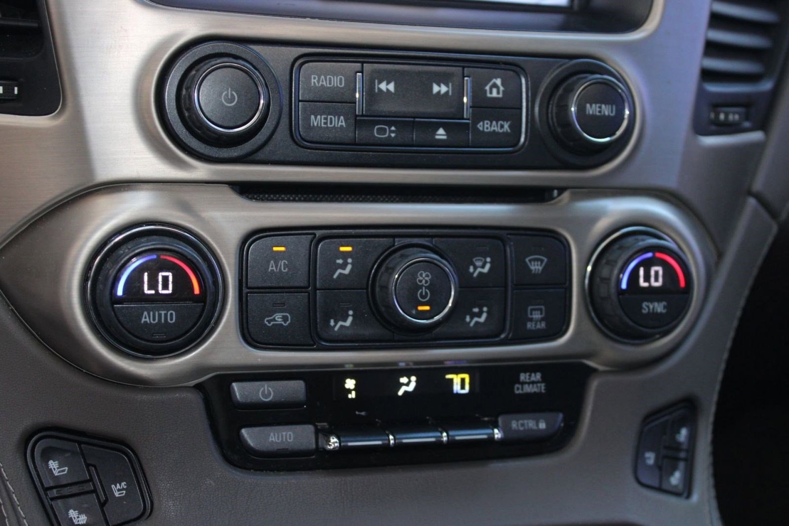 Used 2016 GMC Yukon Denali w/ Enhanced Security Package image 16