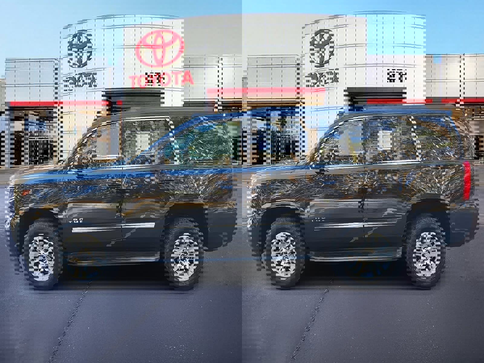 Used 2019 Chevrolet Tahoe LT image 8