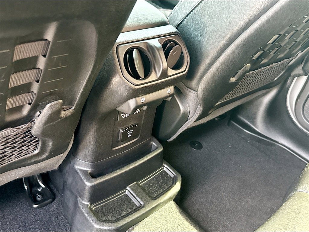 Used 2021 Jeep Wrangler Unlimited Rubicon image 28