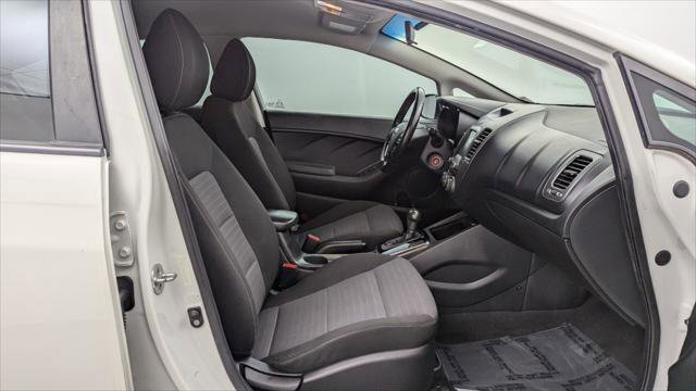 Used 2018 Kia Forte S image 22