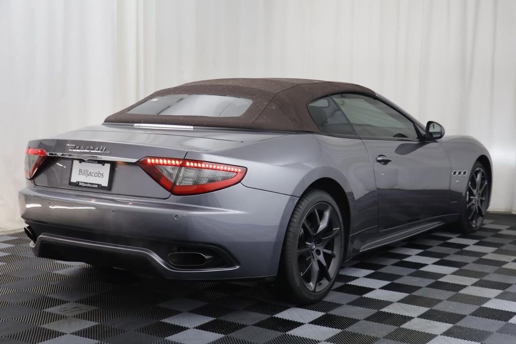Used 2016 Maserati GranTurismo Sport RWD image 15