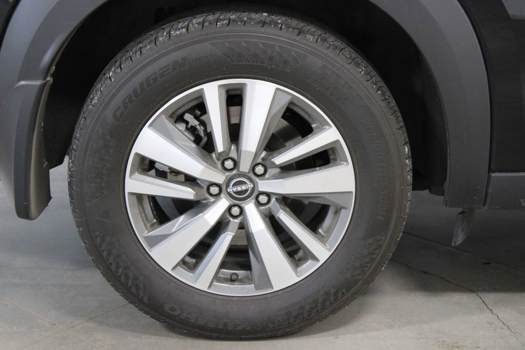 Used 2025 Nissan Pathfinder SL image 12