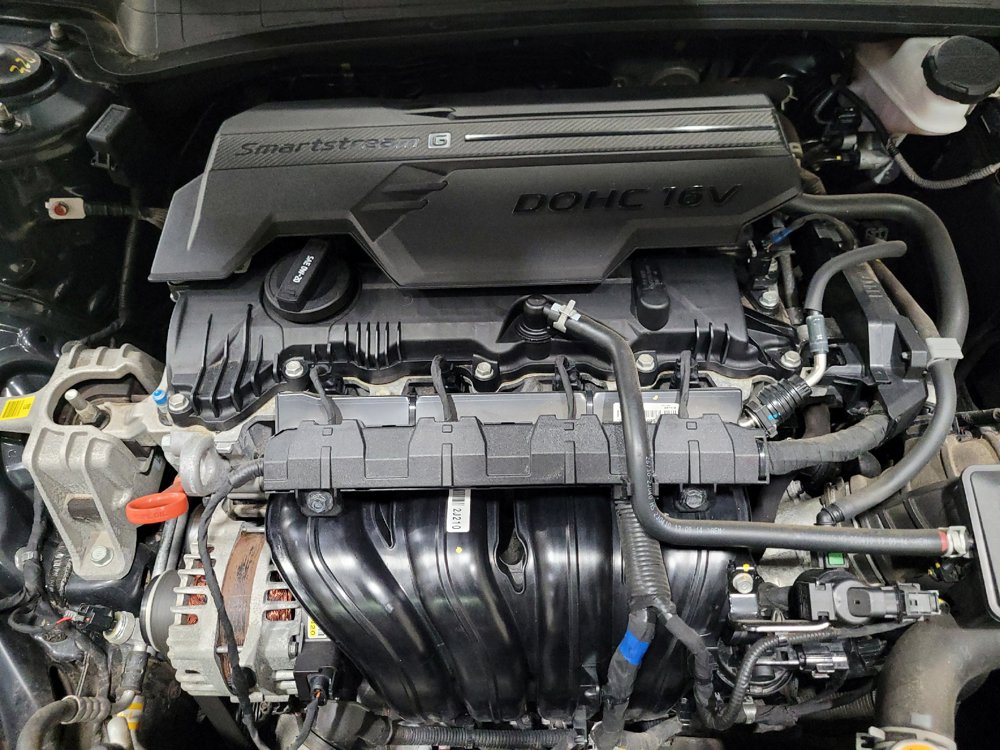 Used 2023 Hyundai Elantra SEL w/ Cargo Package FWD image 30