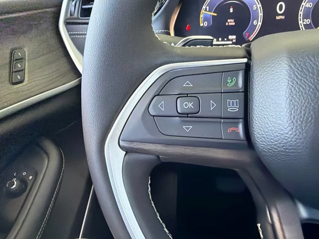 New 2026 Jeep Grand Cherokee L Limited w/ Limited Altitude Package AWD/4WD image 10