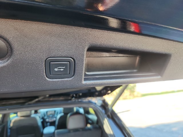 Used 2024 Chevrolet Equinox RS FWD image 36