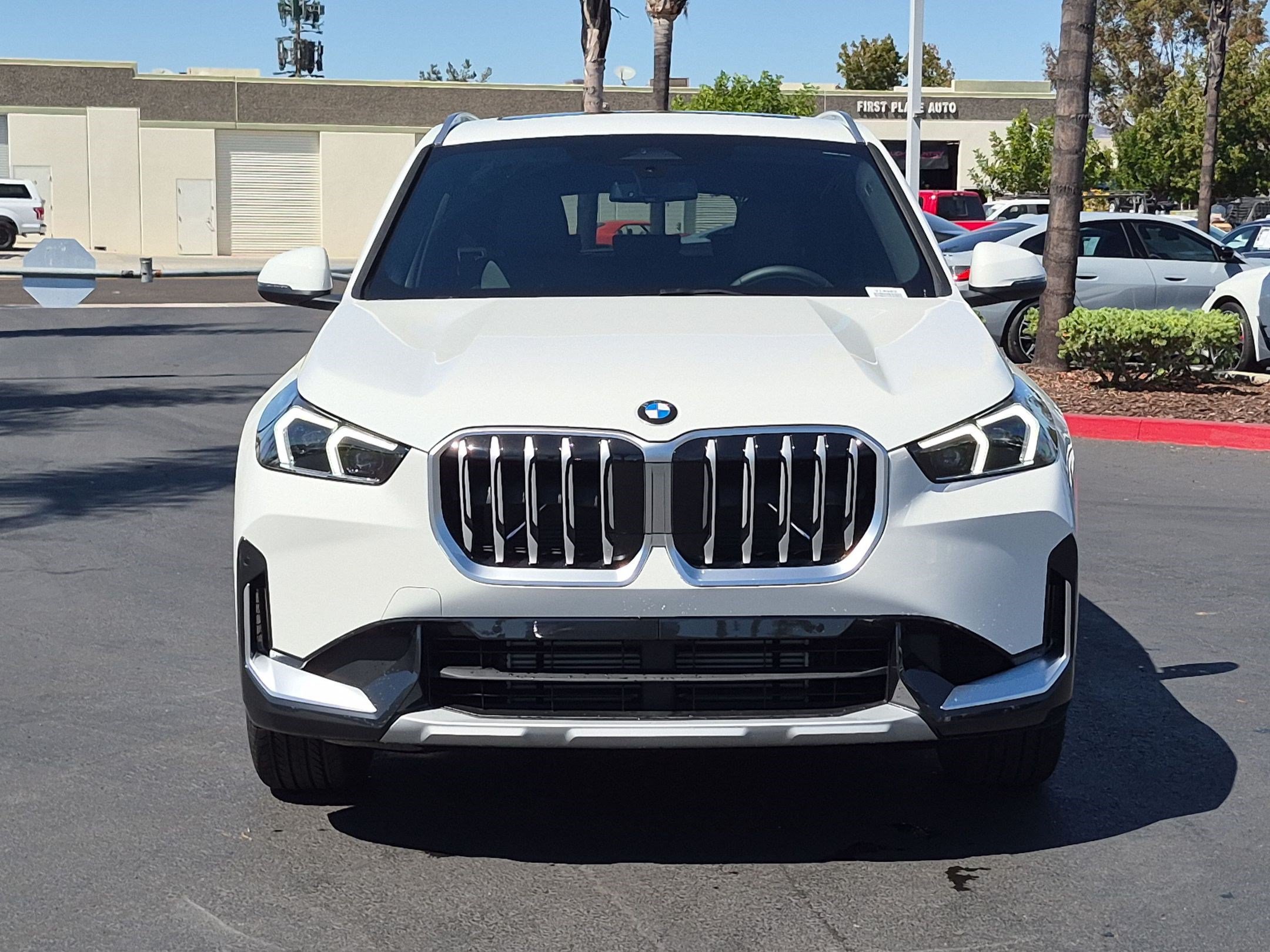 New 2027 BMW X1 xDrive28i AWD/4WD image 3