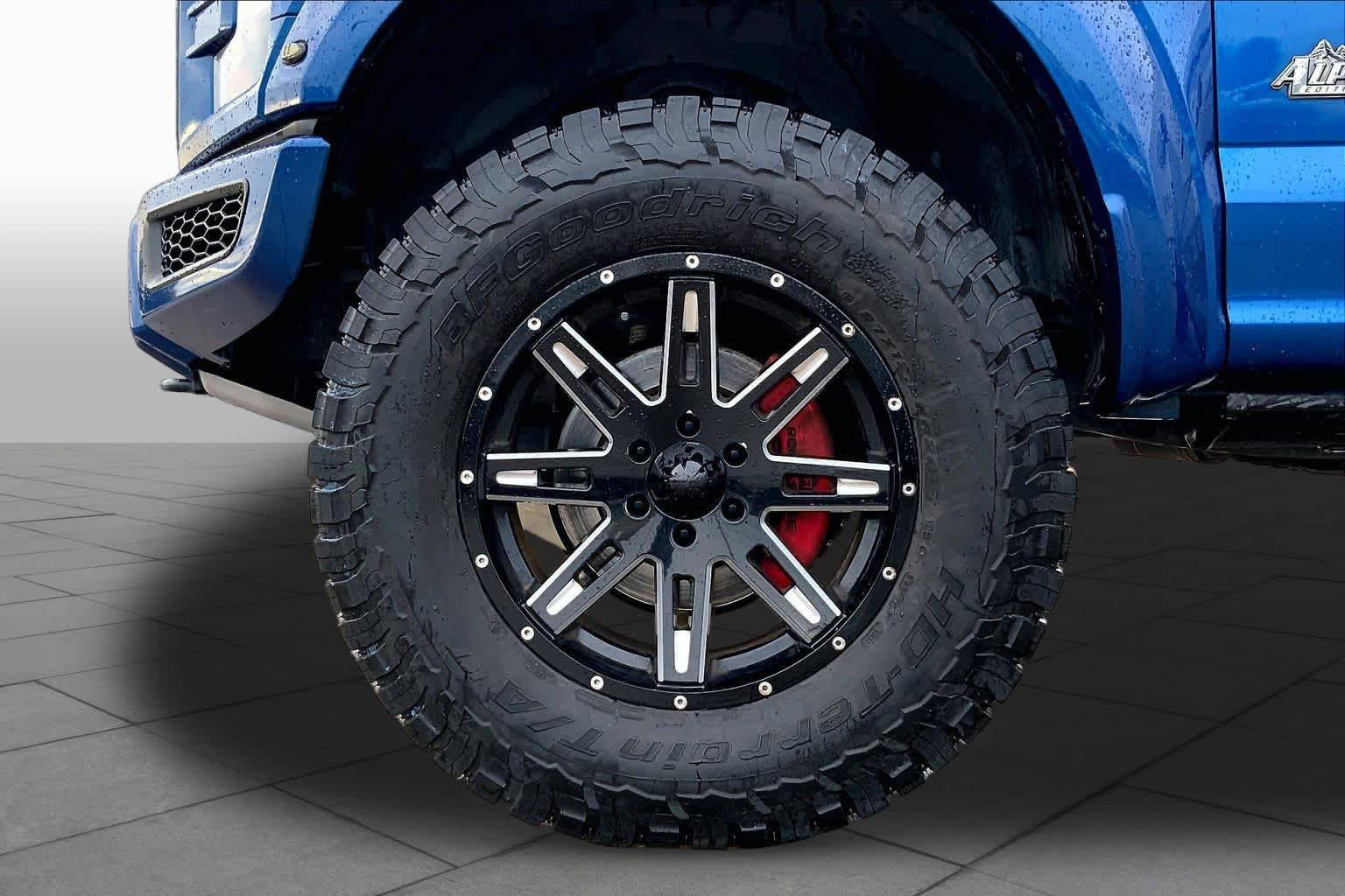 Used 2018 Ford F150 Raptor w/ Equipment Group 802A Luxury AWD/4WD image 11