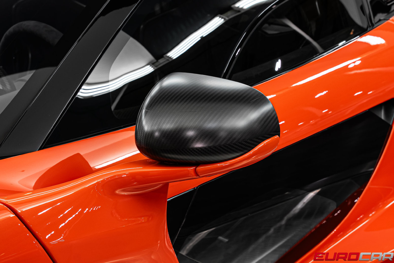 Used 2019 McLaren Senna RWD image 22