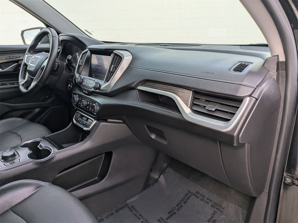 Used 2024 GMC Terrain SLT image 33